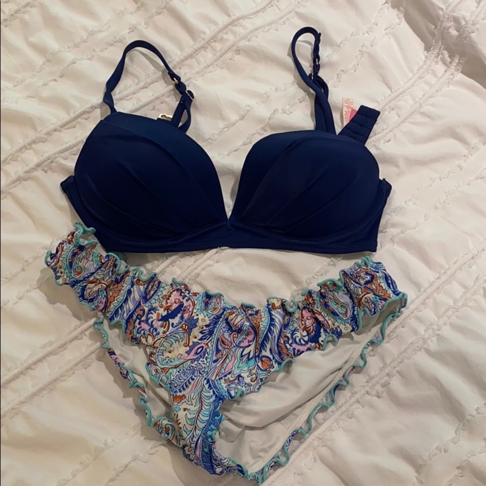 Blue VS bikini